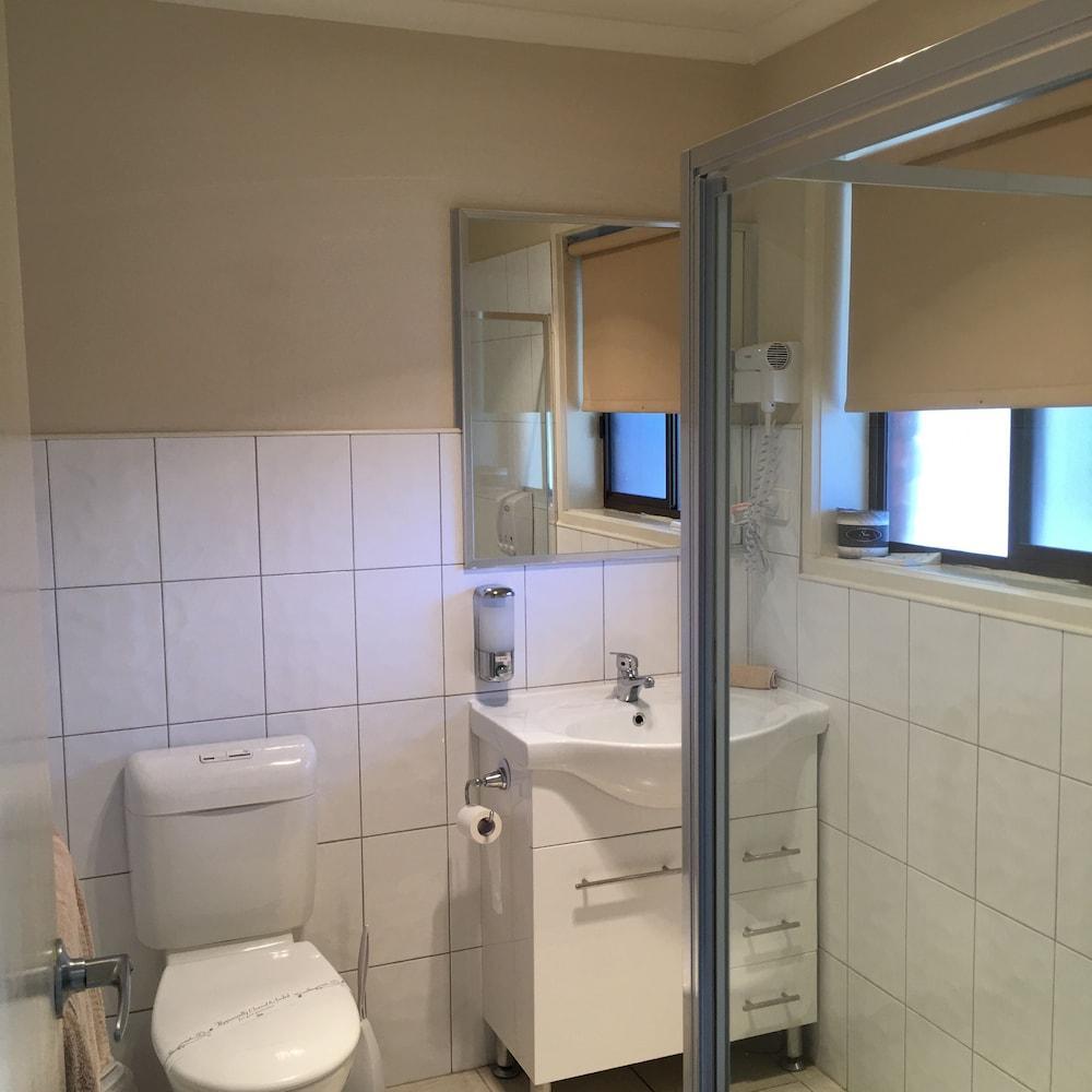 Melton Motor Inn And Apartments Екстер'єр фото